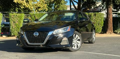 Nissan Altima 2021