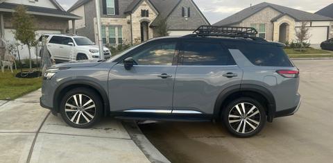 Nissan Pathfinder 2024