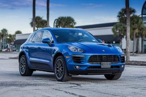 Porsche Macan car