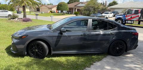 Toyota Camry Hybrid 2025