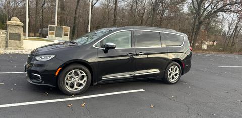 Chrysler Pacifica 2022
