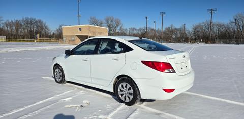 Hyundai Accent 2015