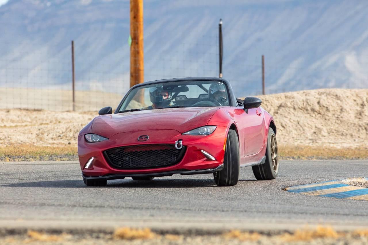 Mazda MX-5 Miata 2022 in 