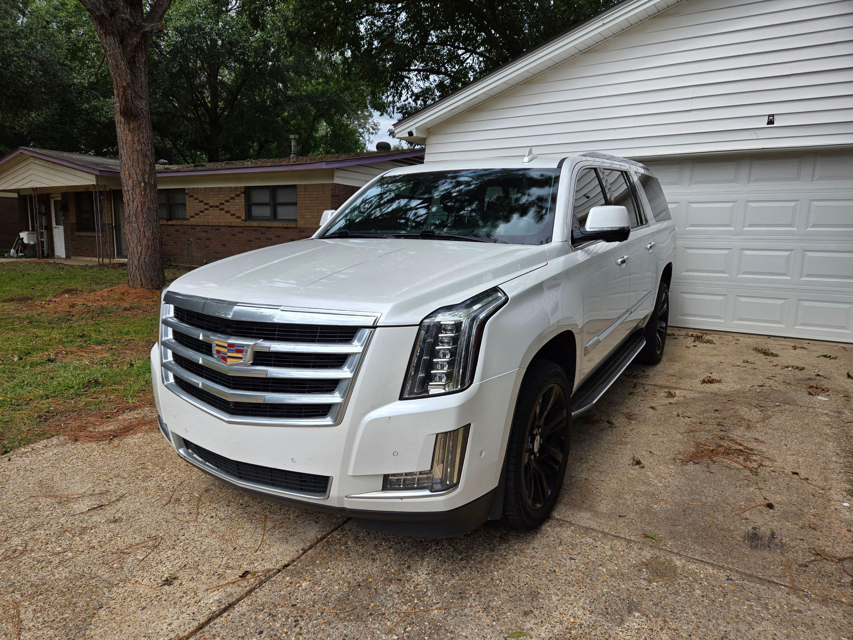 Cadillac Escalade ESV 2020 in Bossier City, LA