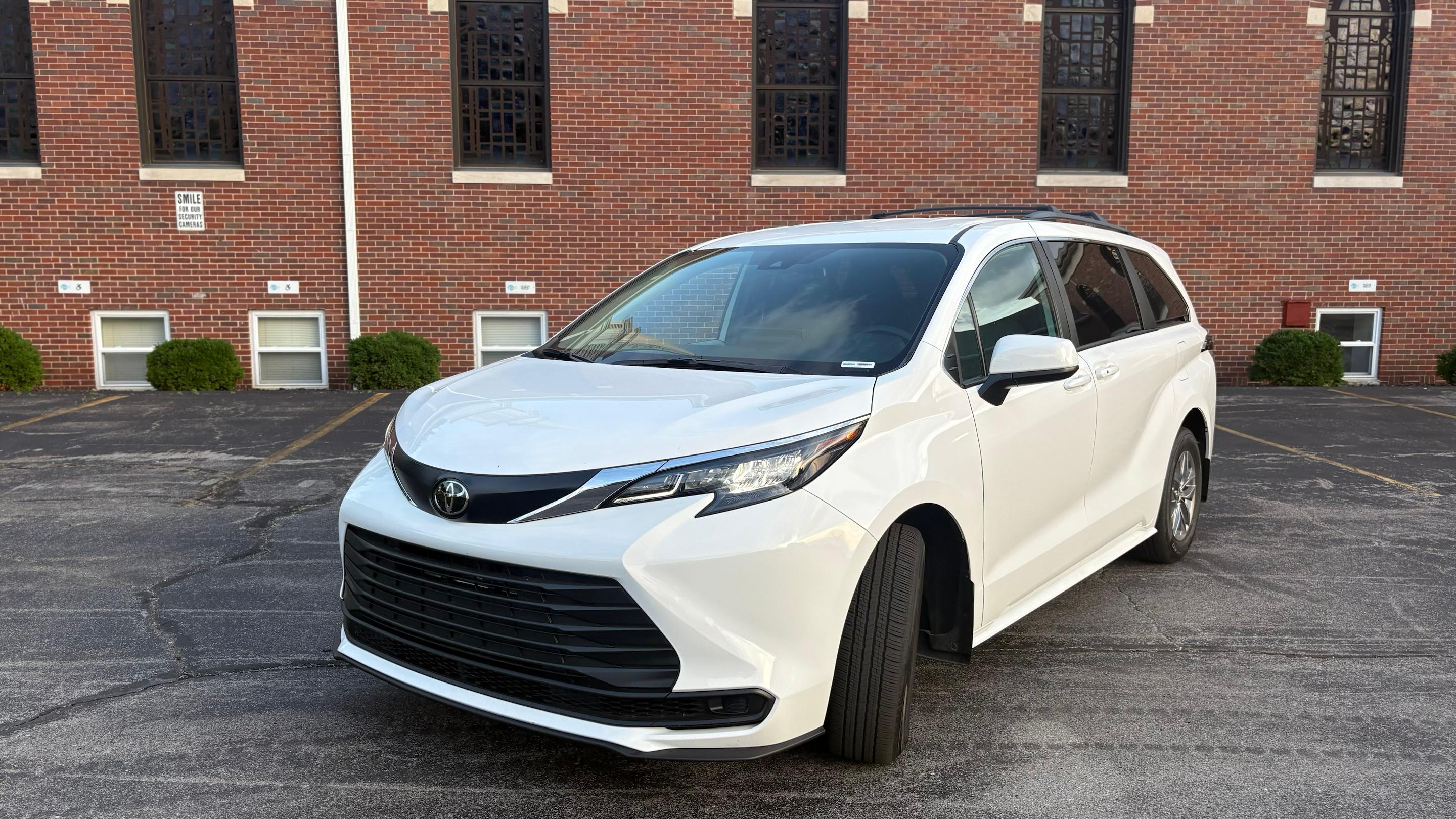 Toyota Sienna 2026 in Nashville, TN