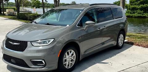 Chrysler Pacifica 2023