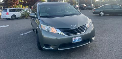Toyota Sienna 2013