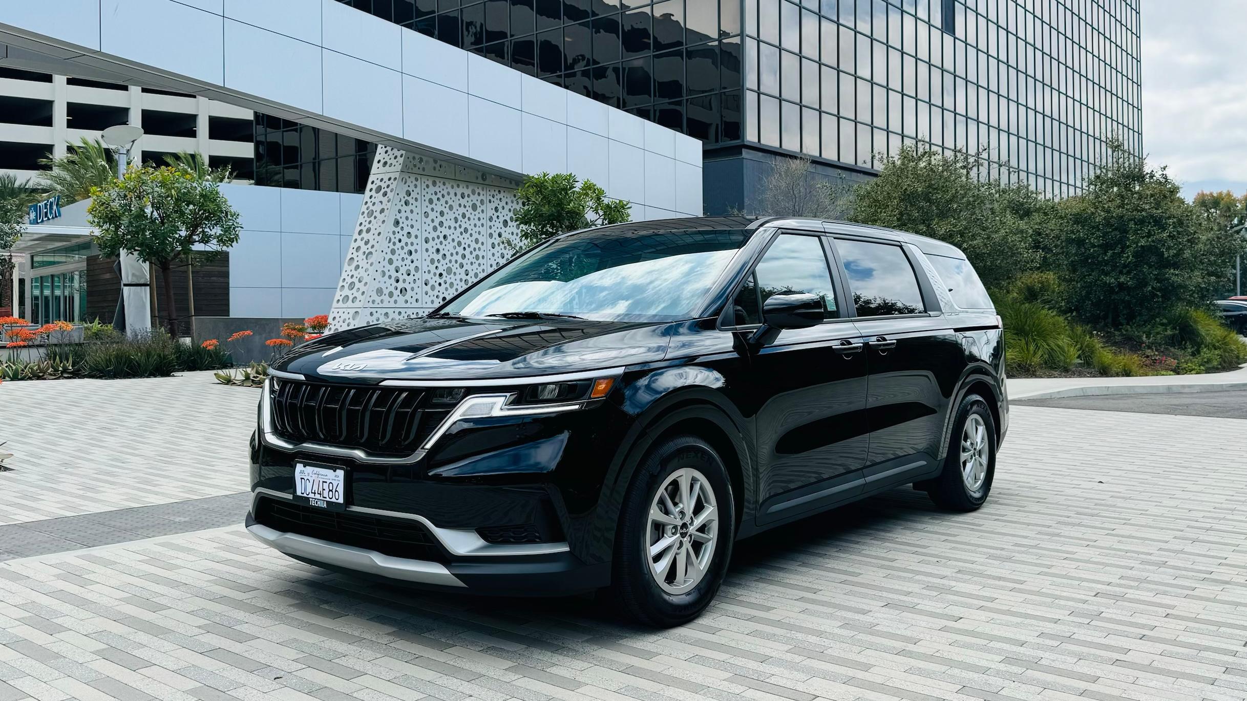 Kia Carnival 2024 in Inglewood, CA