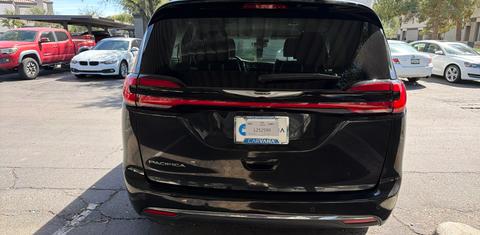 Chrysler Pacifica 2023