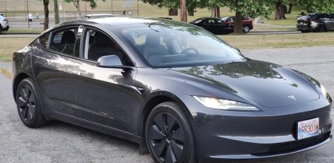 Tesla Model 3 2024