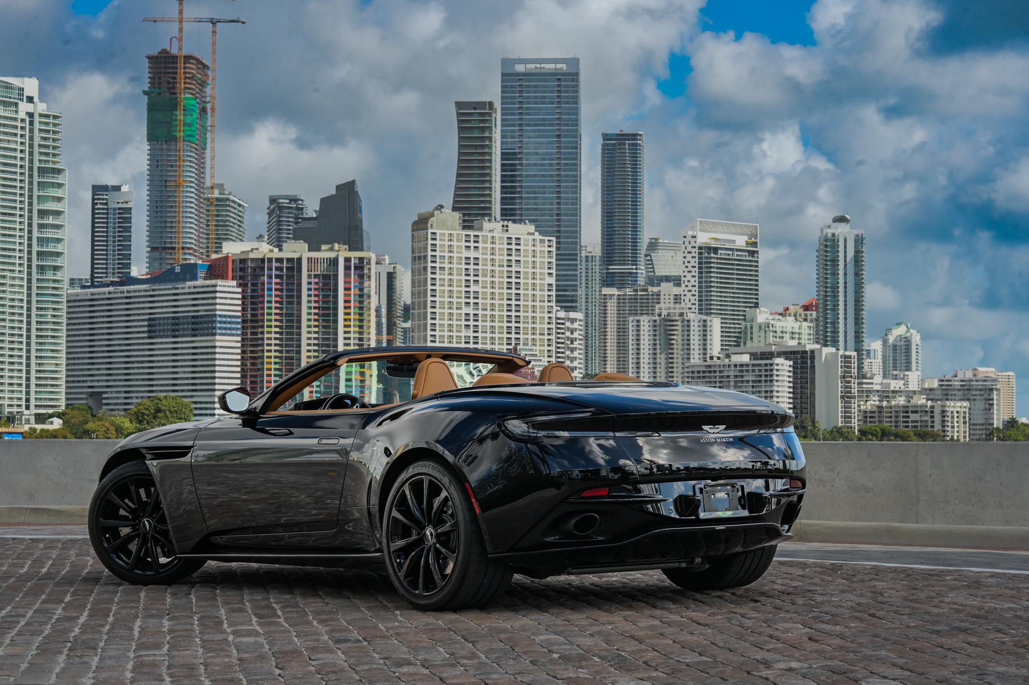 Aston Martin DB11 2019 in East Quogue, NY