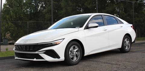 Hyundai Elantra 2025