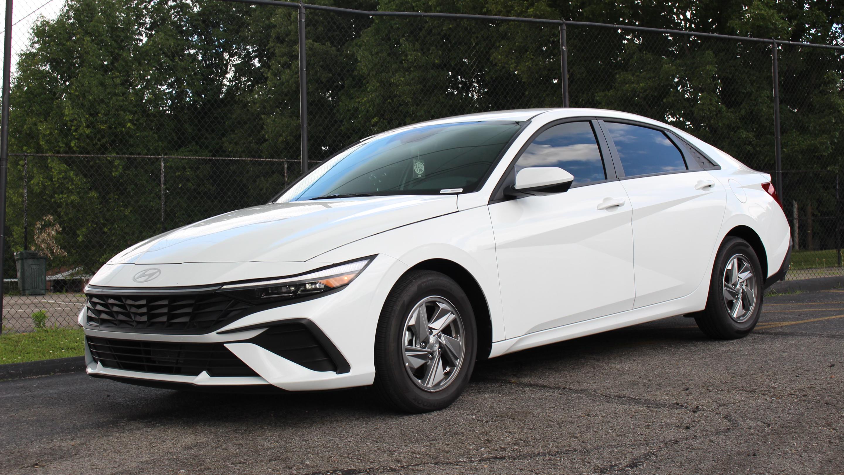 Hyundai Elantra 2025 in 