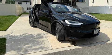 Tesla Model X 2022