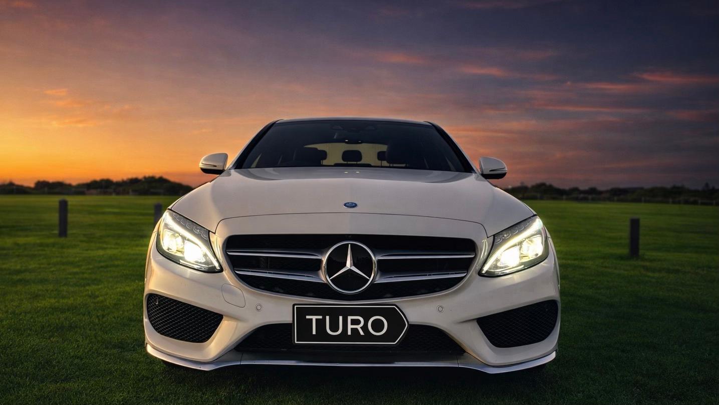 Mercedes-Benz C-CLASS 2016 in Queens Park