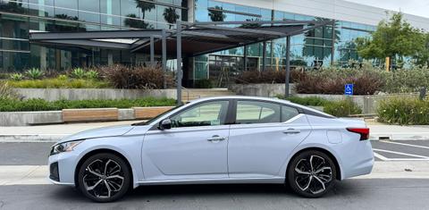 Nissan Altima 2024