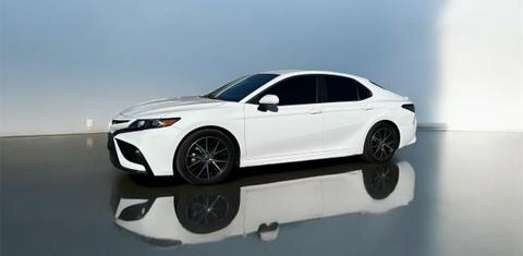 Toyota Camry 2021
