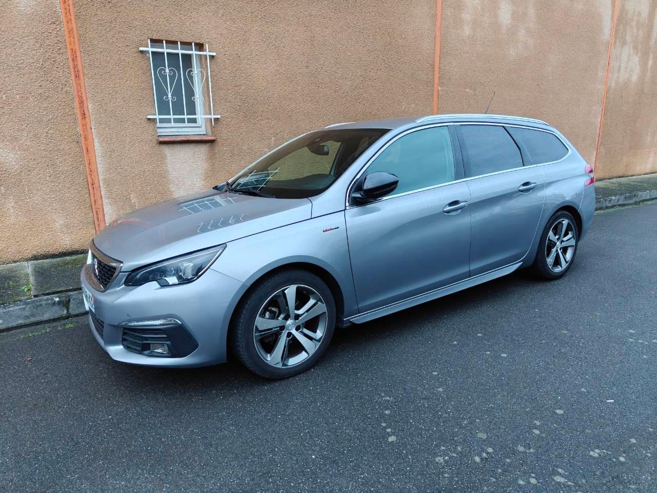 Peugeot 308 2018 à Toulouse