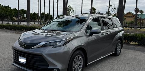 Toyota Sienna 2026