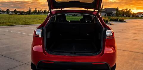 Tesla Model Y 2021