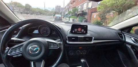 Mazda Mazda3 2018