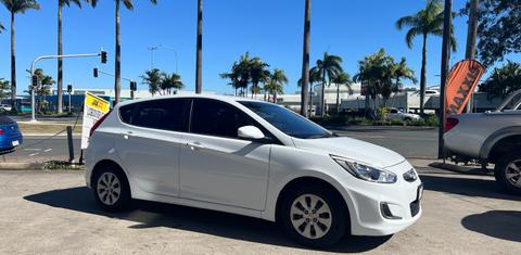 Hyundai ACCENT 2016