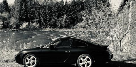 Porsche Carrera 1999