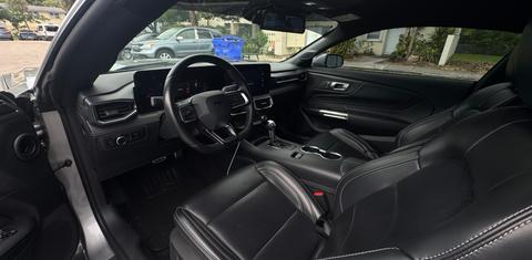 Ford Mustang 2024