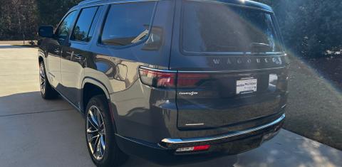 Jeep Wagoneer 2023