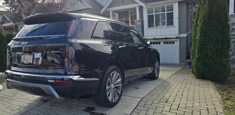 Cadillac VISTIQ 2026
