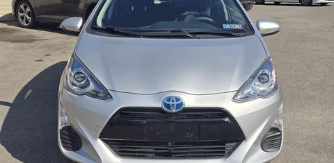 Toyota Prius c 2016
