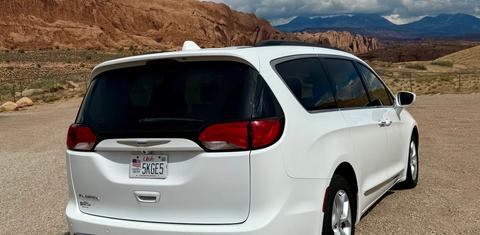 Chrysler Pacifica 2017