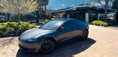 Tesla Model 3 2022