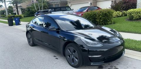 Tesla Model 3 2022