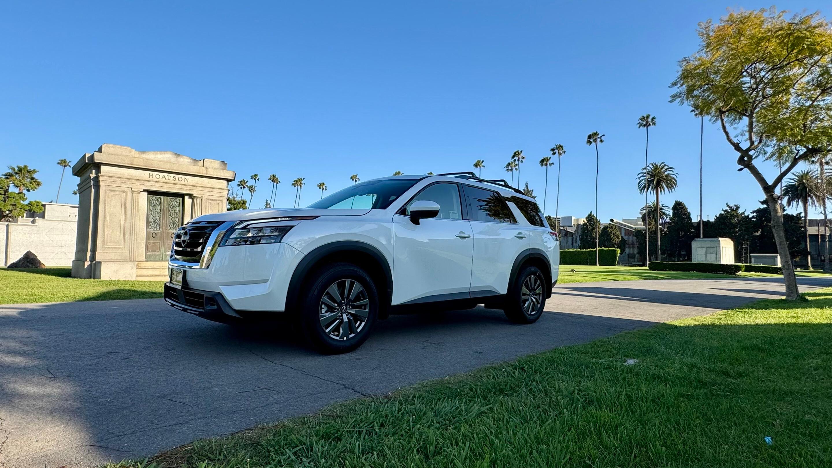 Nissan Pathfinder 2025 in Los Angeles, CA