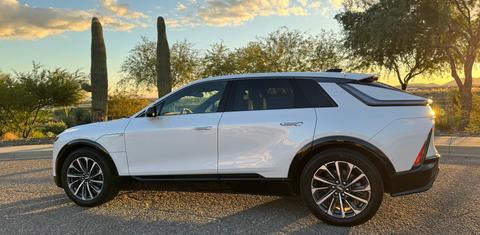 Cadillac LYRIQ 2024