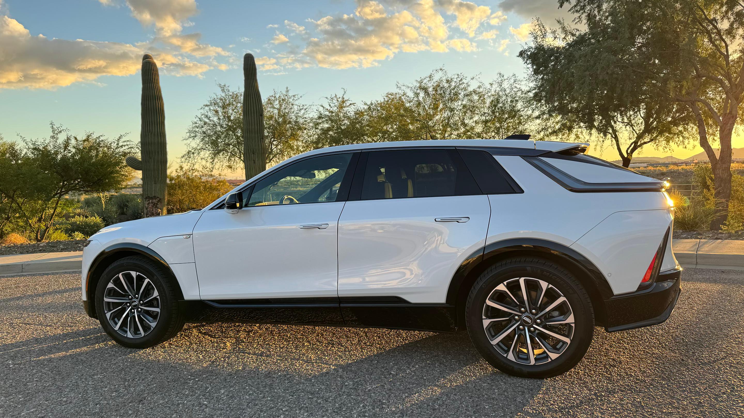 Cadillac LYRIQ 2024 in Phoenix, AZ