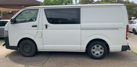 Toyota HIACE 2014