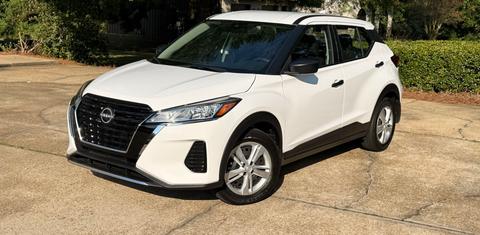 Nissan Kicks Play 2025
