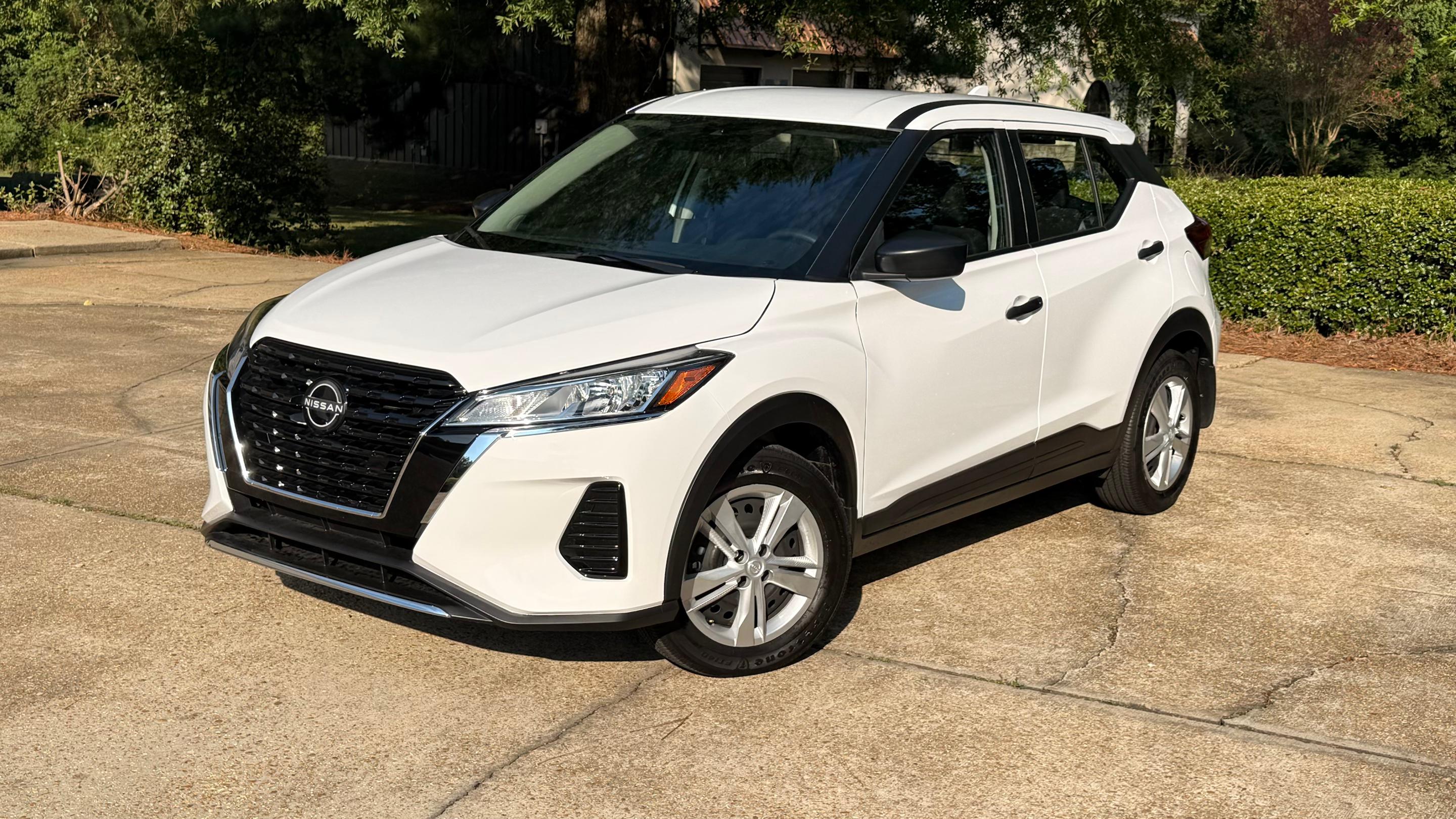 Nissan Kicks Play 2025 in Madison, MS
