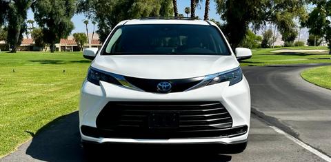 Toyota Sienna 2024
