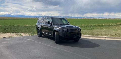 Land Rover Defender 2024