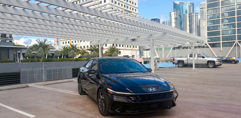 Hyundai Elantra 2024
