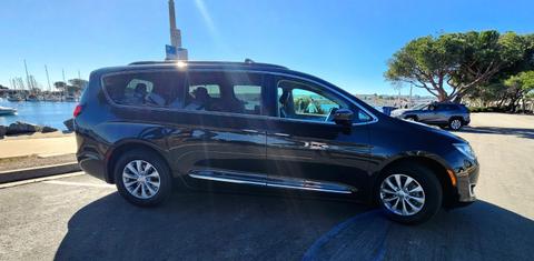 Chrysler Pacifica 2017