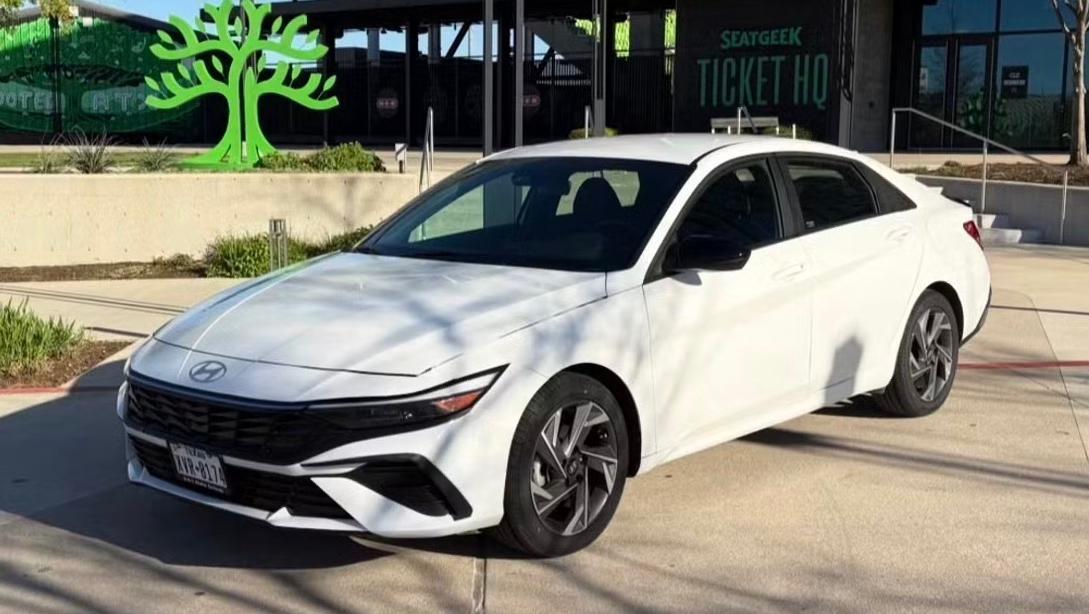 Hyundai Elantra 2025 in Austin, TX