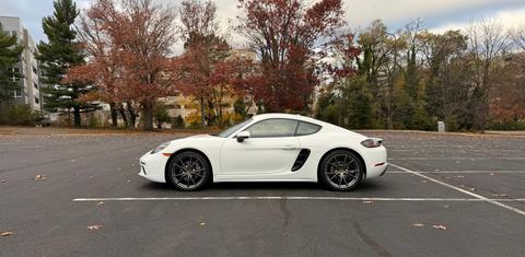 Porsche 718 Cayman 2022