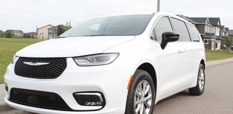 Chrysler Pacifica 2025