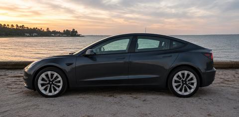 Tesla Model 3 2022