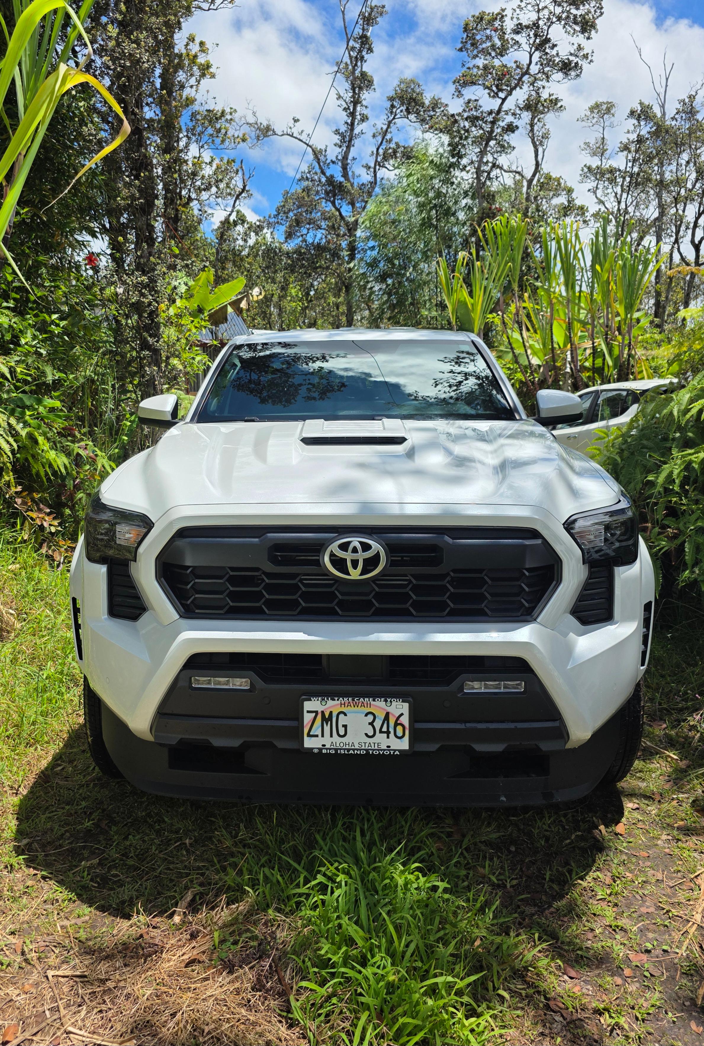 Toyota Tacoma 2024 in Volcano, HI