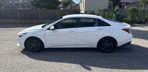 Hyundai Elantra 2021